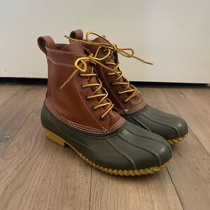 Women’s Lands End Leather and Rubbed Duck Boot - 8